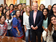 Representación paritaria de mujeres en las listas de precandidaturas provinciales