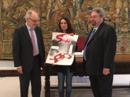 La presidenta del Parlamento vasco recibe al Sr Ribó y al Sr Lezertua