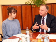 Complainant with Ombudsman Kräuter