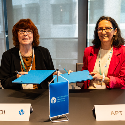 Signing of MoU between the IOI and the APT