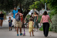 La Sindicatura advierte al Ayuntamiento que ningún niño o niña se puede encontrar en situación de calle en la ciudad
