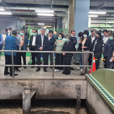 Los miembros del YC realizan una visita in situ a la Planta de Tratamiento de Aguas Residuales de Dihua