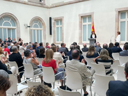 Esther Giménez-Salinas tomó posesión como Síndica de Greuges de Cataluña