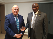 Médiateur Marc Bertrand avec Médiateur Alioune Badara Cissé