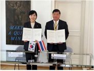 ACRC Chairperson Jeon Hyun-Heui and Chief Ombudsman Somsak Suwansujarit