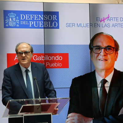 Defensor Ángel Gabilondo