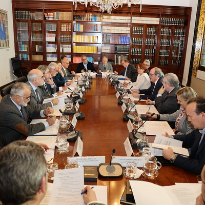 Estrechar la colaboración con los defensores autonómicos