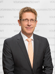 Le nouveau Secrétaire général Bernhard Achitz prend ses fonctions