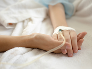 Los niños tienen que estar acompañados por sus progenitores durante las intervenciones médicas