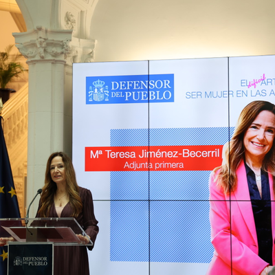 Adjunta primera Teresa Jiménez-Becerril