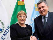 Michelle Bachelet con Luis Raúl González Pérez