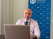 Gabriel Savino participando en el foro regional