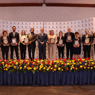 Homenaje a Constituyentes