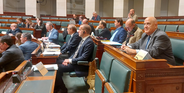 Les Médiateurs et Ombudsmans présentent aux parlementaires.