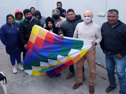 Gabriel Savino con representantes de pueblos