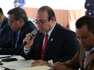 Dr. Herrera participa en la mesa de diálogo